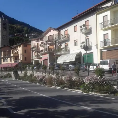 Sul Lago D'iseo Apartamento Tavernola Bergamasca